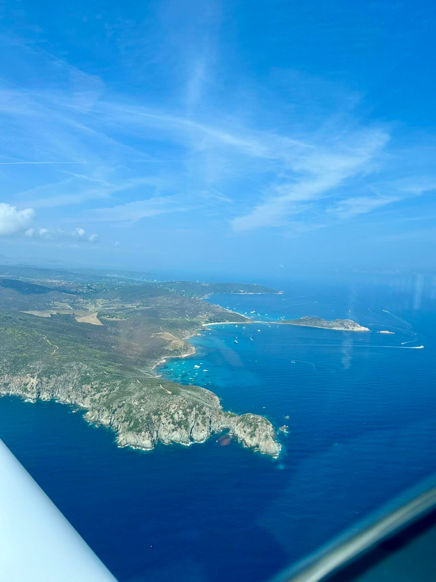 Côte d’Azur vue du ciel : îles d’Hyères et Saint-Tropez