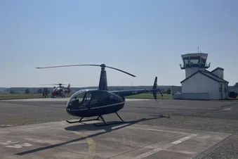 Hubschrauber Rundflug über Frankfurt Skyline