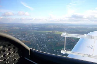Lugau, hinten das Erzgebirge