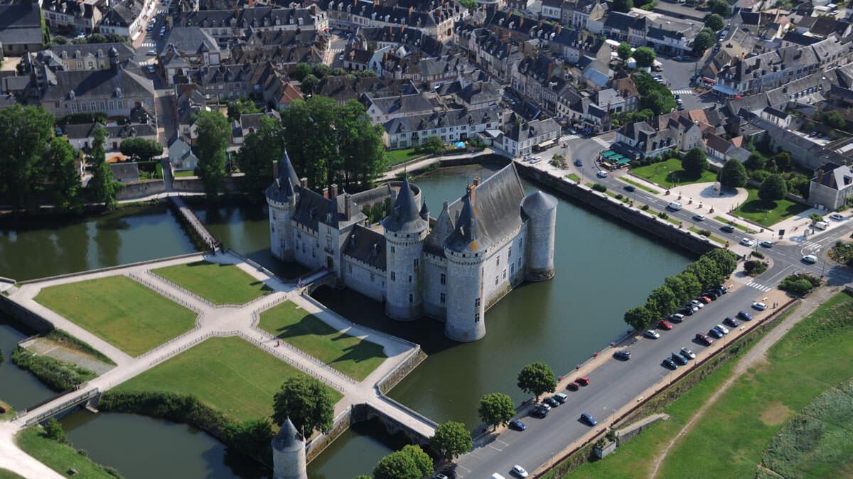 Survol de la Loire : Châteaux, Sancerre & Guédelon