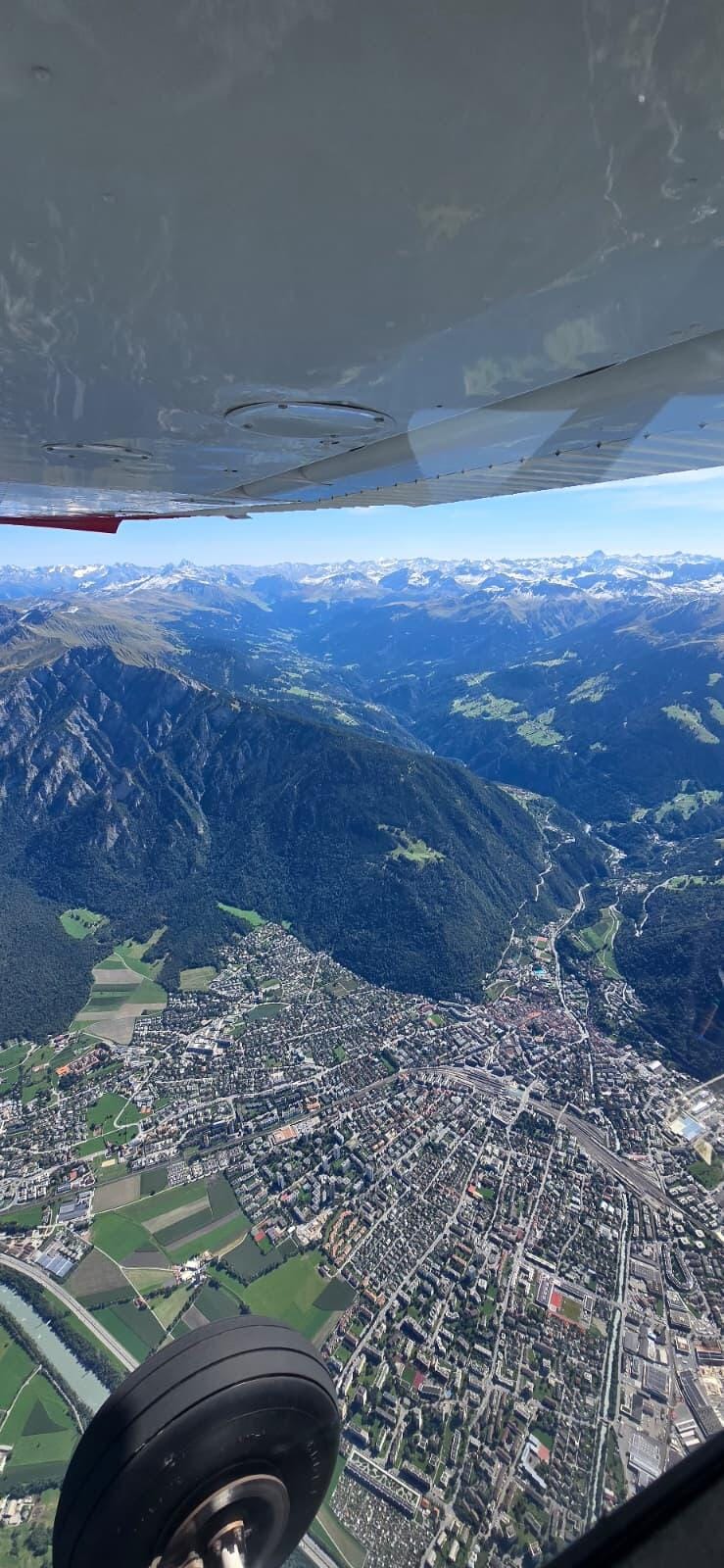 Scenic Flight Experience: Lakes and Mountains