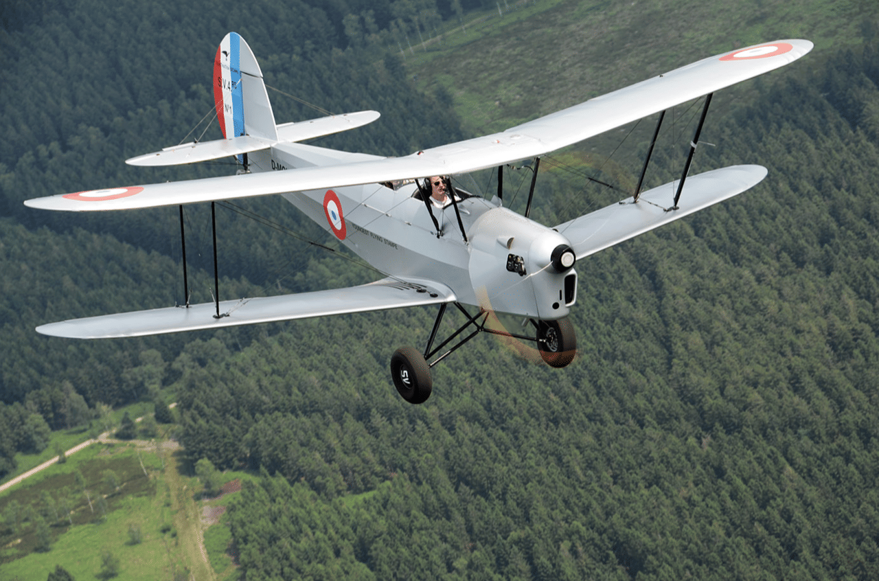 Le STAMPE biplan en vol