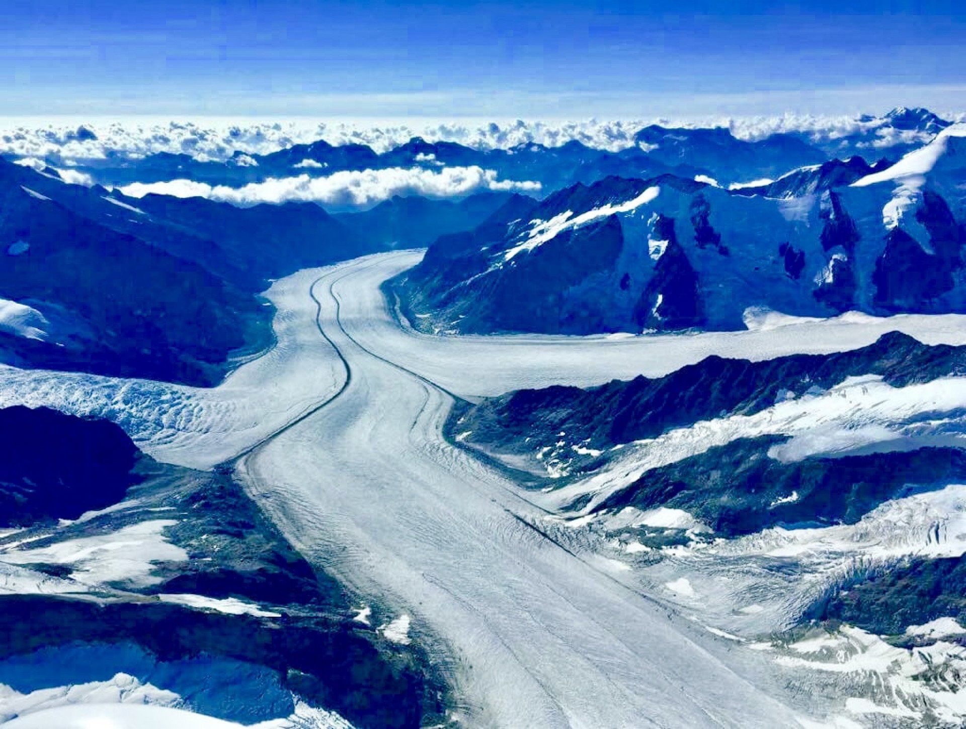 Sion via Aletschgletscher mit Landung / Coffee break in Sion