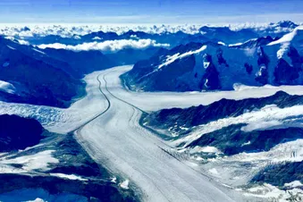 Sion via Aletschgletscher mit Landung / Coffee break in Sion