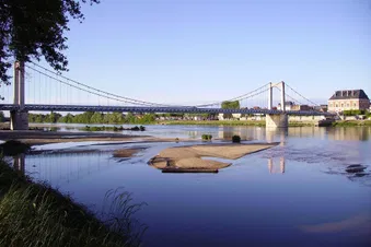 Balade aérienne le long de la Loire jusqu'à Cosne-sur-Loire