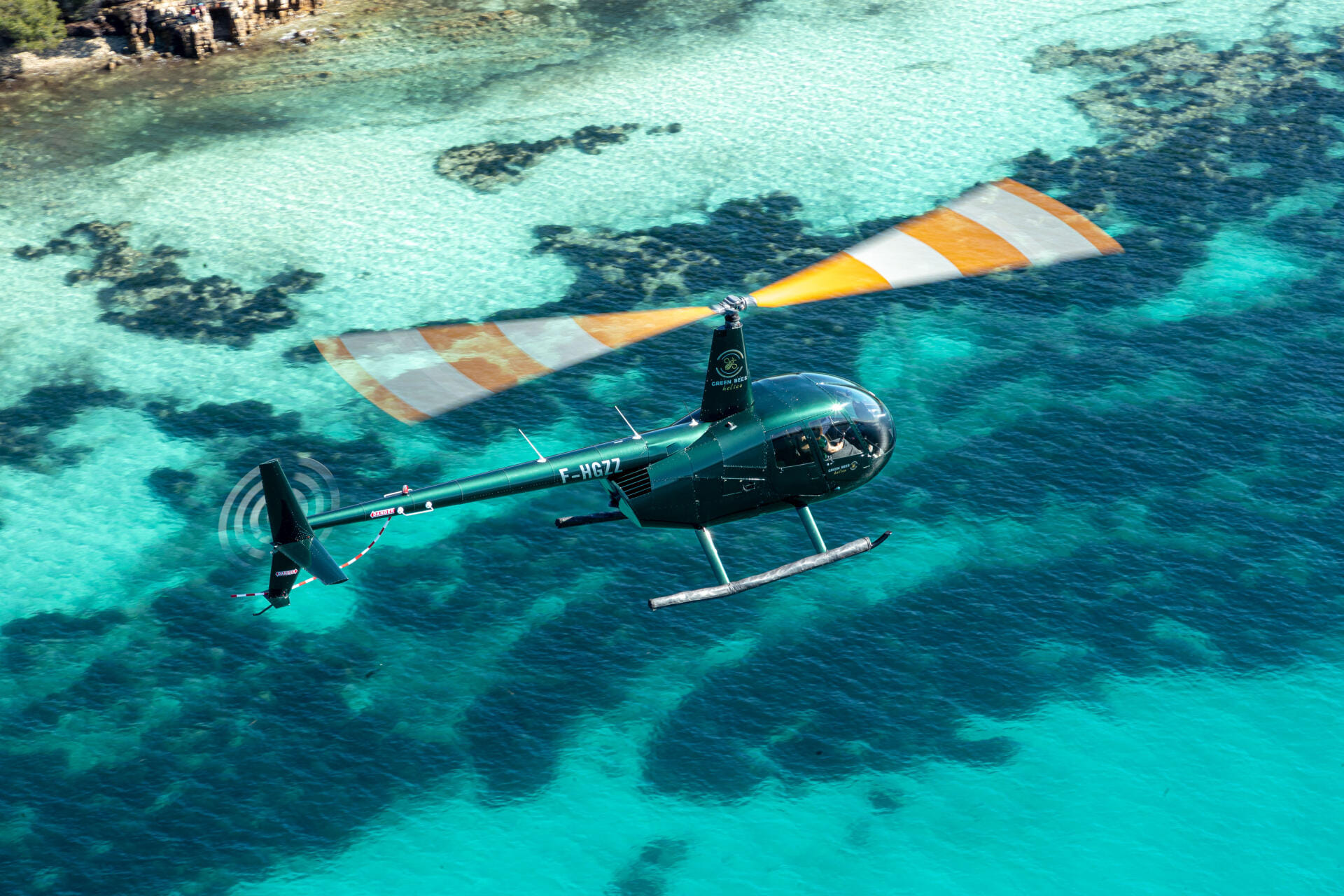 Saint-Tropez en hélicoptère - Vol privé - R44