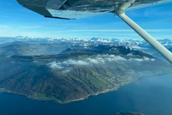 10 Seen und mehr als 100 Berggipfel!