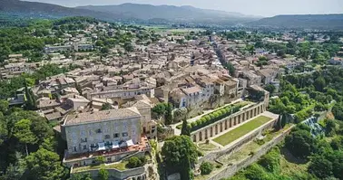 Les châteaux de Provence