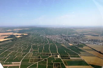 Balade aérienne entre Châteaux et les vignes