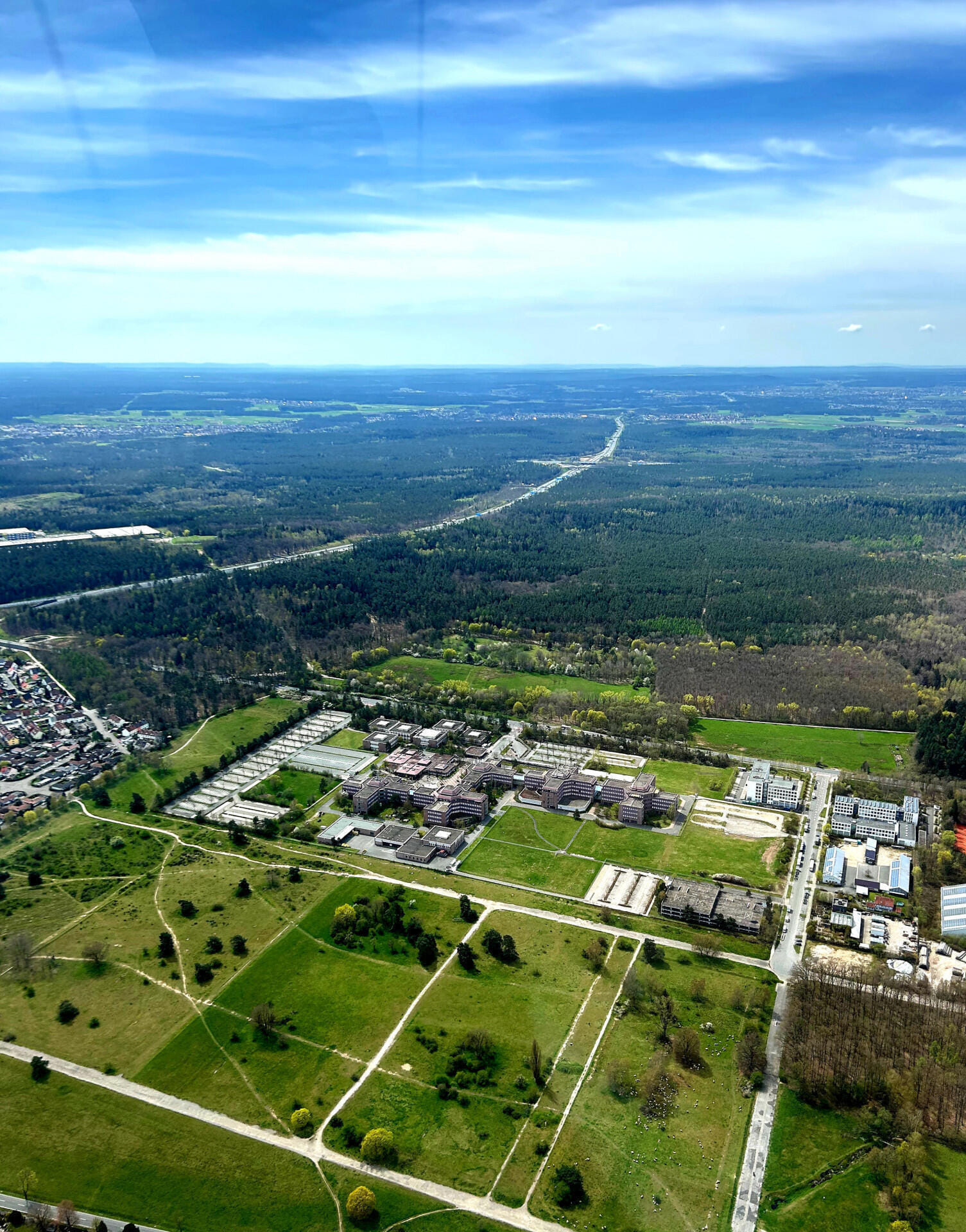 Hubschrauber-Rundflug Nürnberg City + Rothsee