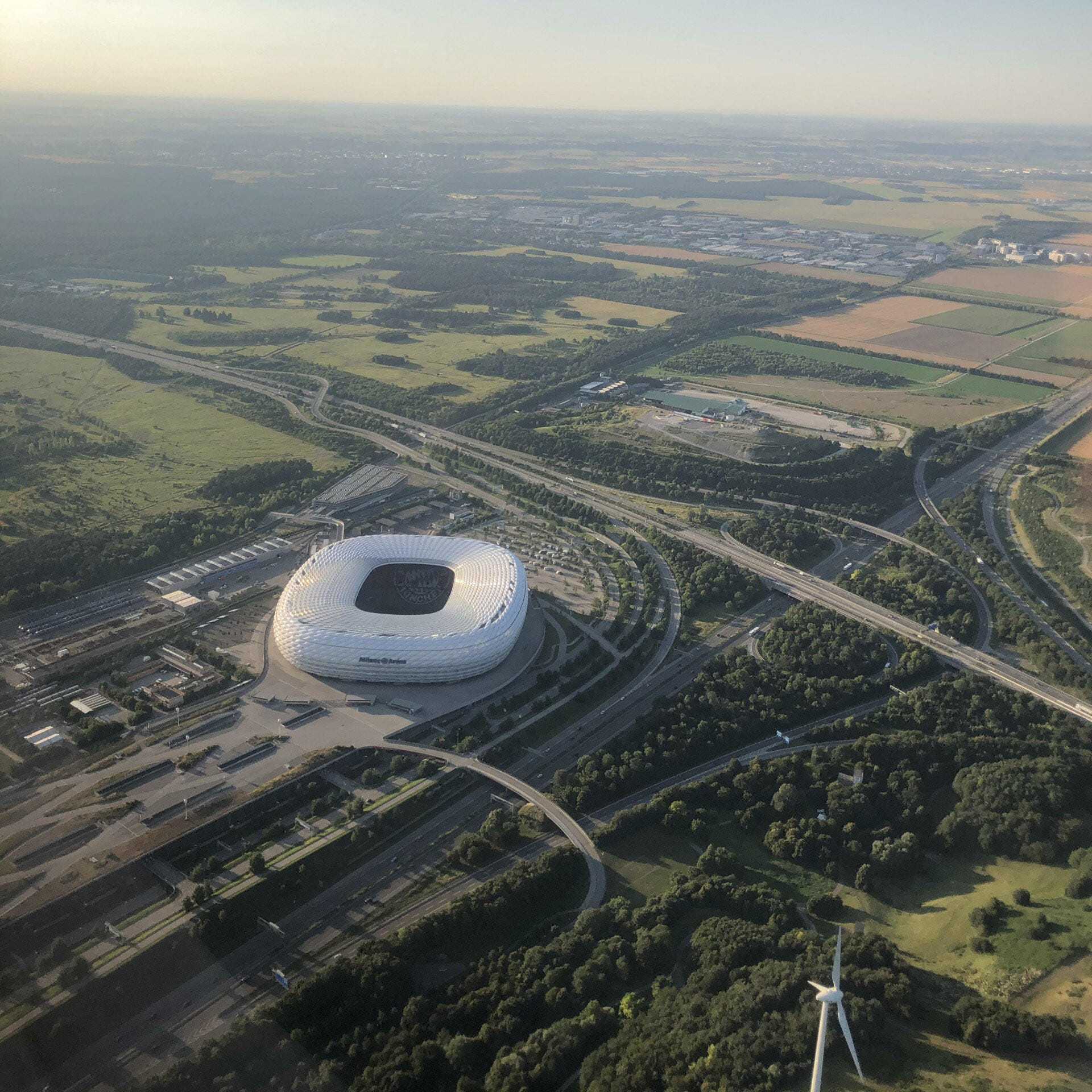 Frei bestimmbarer, einstündiger Rundflug ab Augsburg (PA 28)