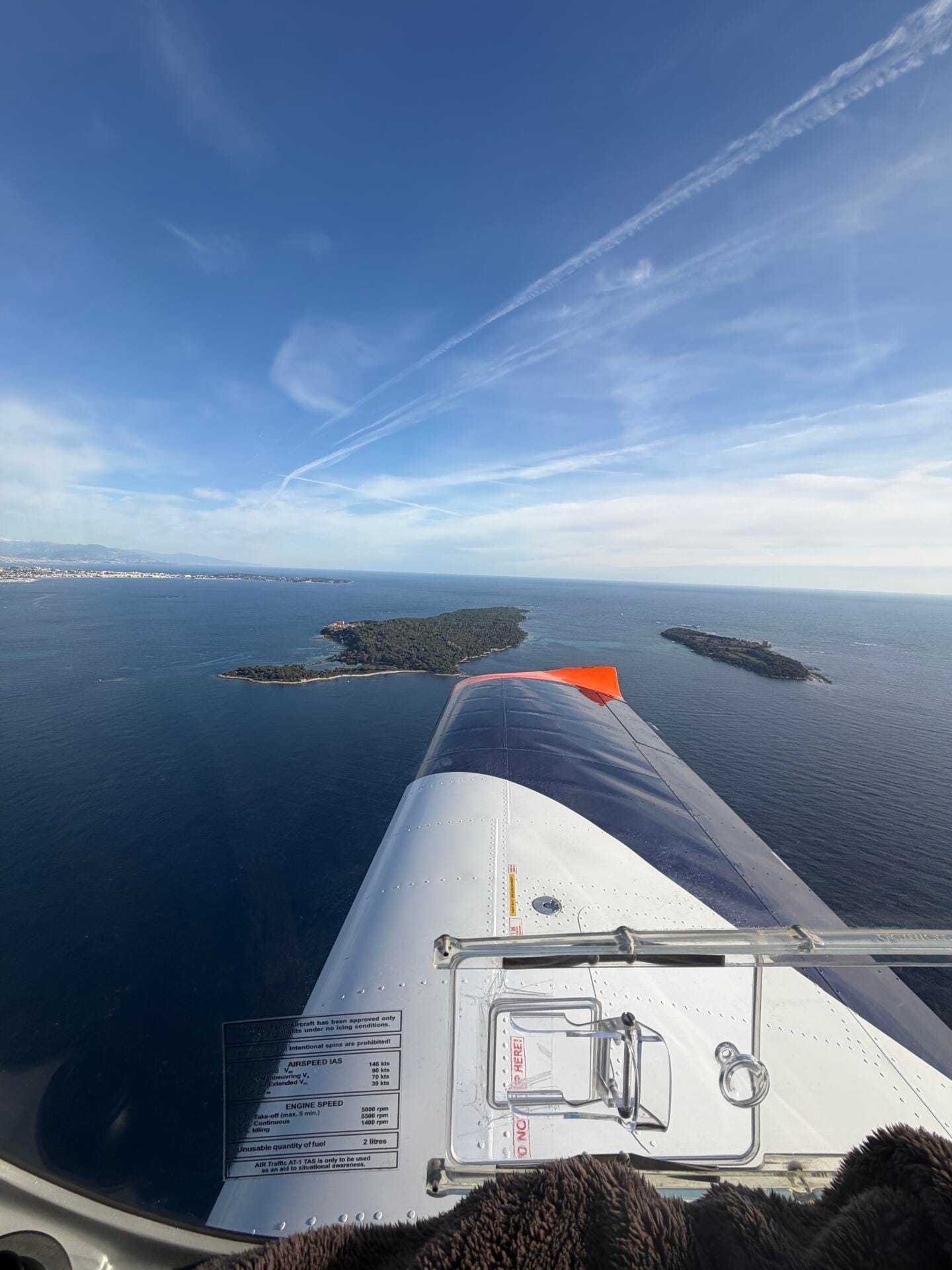 Vol à destination de cannes par les iles de Lerins