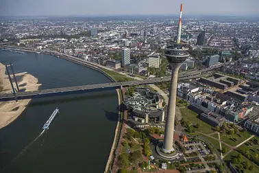 Düsseldorf - Großer Rundflug Ruhrgebiet