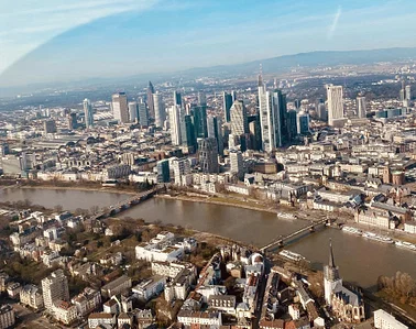 ★ „Skyline Frankfurt von oben“ ab Egelsbach