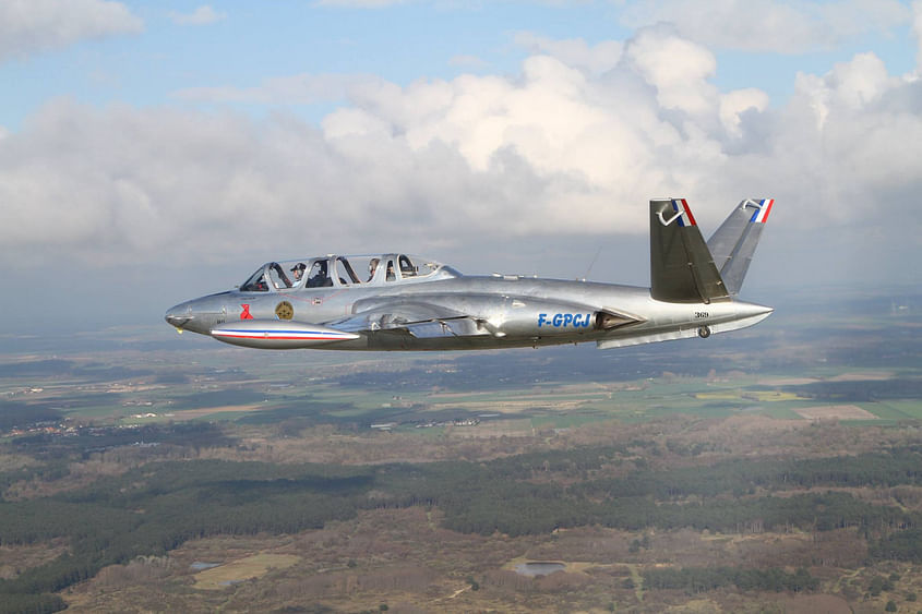 Baptême en Avion de Chasse à Paris-Beauvais - 45 min