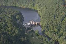 Lac de Vassivière par le Taurion 3 passagers
