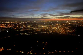 Vol au coucher du soleil ou de nuit / Sunset or night flight