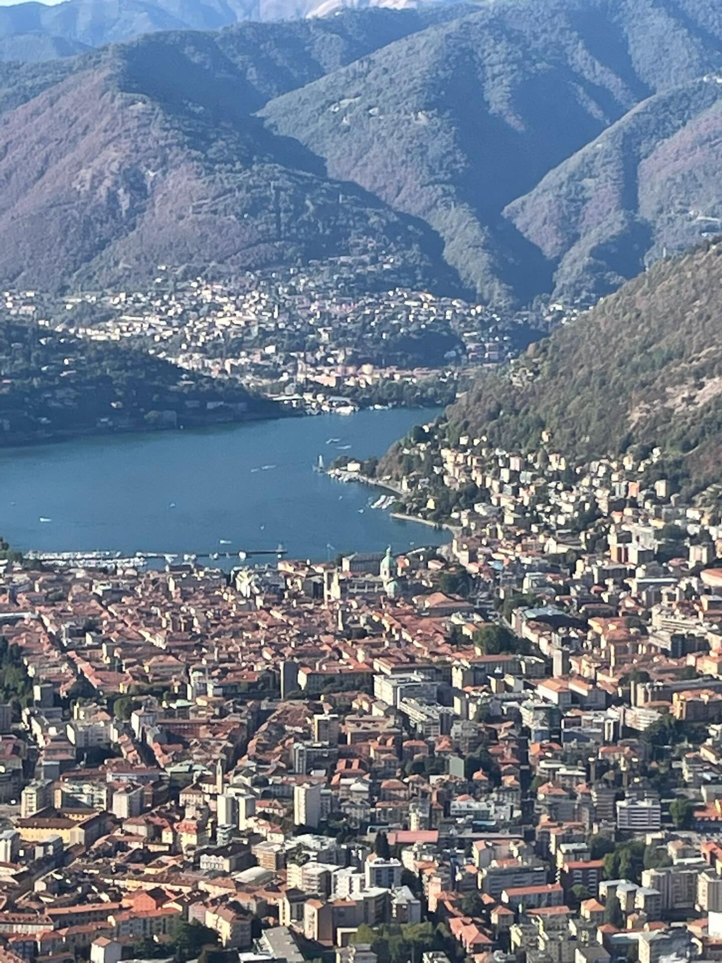 Panoramic sightseeing on Como Lake