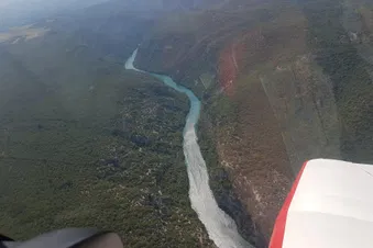 Entre Gorges, Lacs et Montagnes
