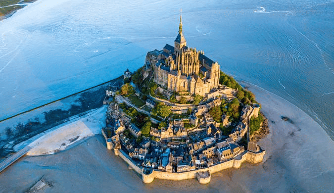 Du Mont Saint Michel à la Monaco du Nord : GRANVILLE