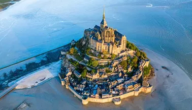 Du Mont Saint Michel à la Monaco du Nord : GRANVILLE