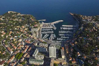 Marseille et ses alentours en Hélicoptère - 20min