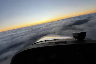 Von Nord nach Süd, Flug an den Bodensee nach Friedrichshafen