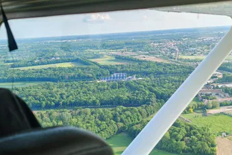 Survolez le château de Versailles