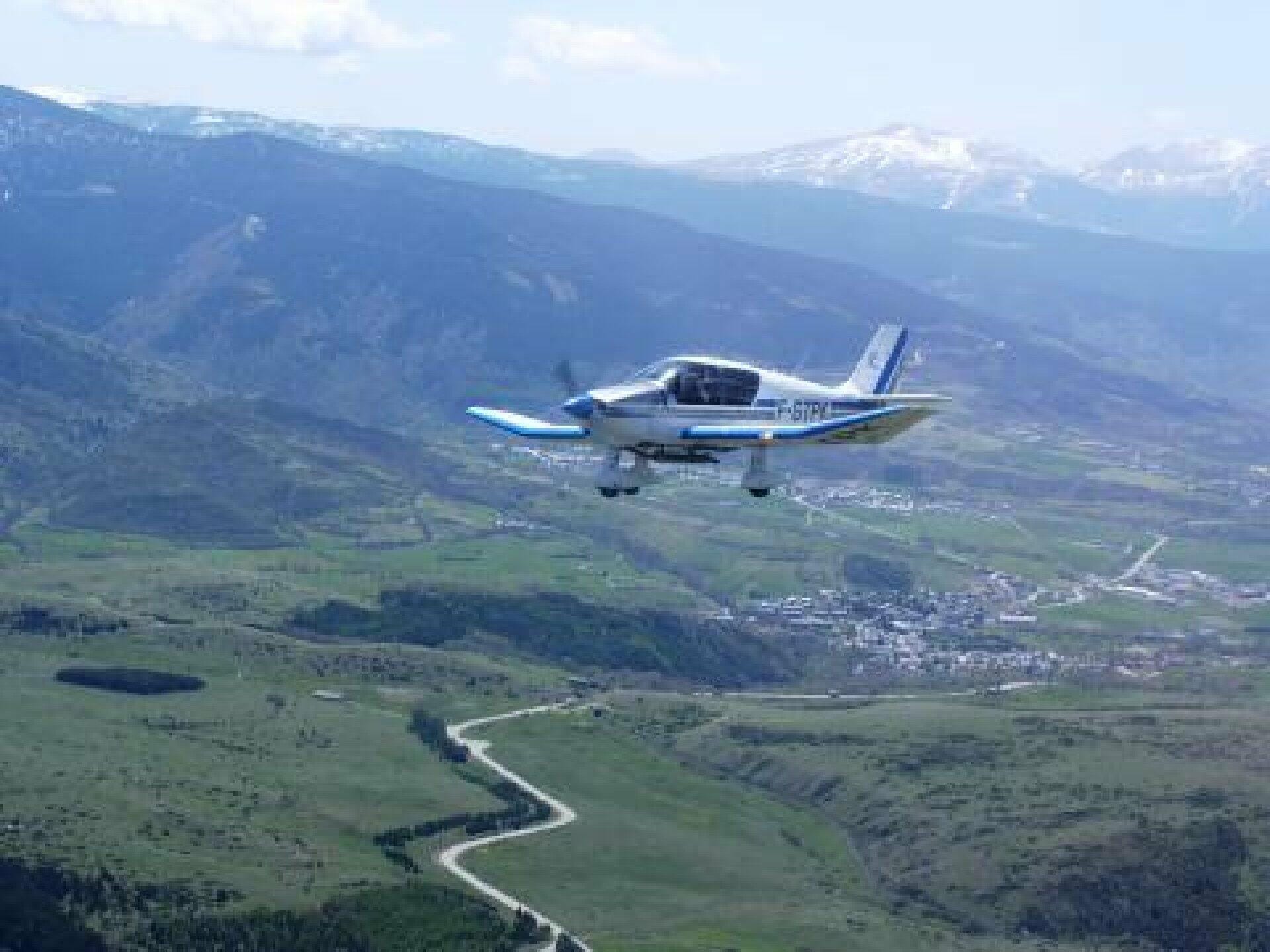 Robin DR400 - 140HP