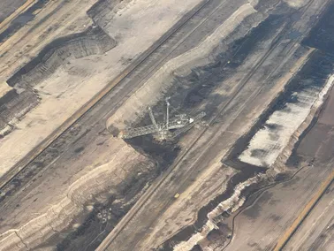 Tagebau und Steinbruch Rundflug mit Cessna 172