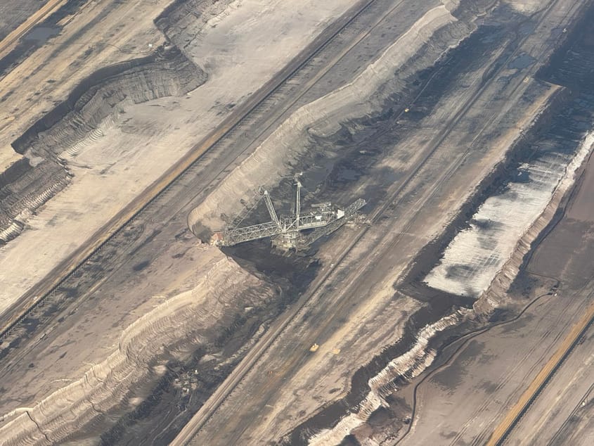 Tagebau und Steinbruch Rundflug mit Cessna 172