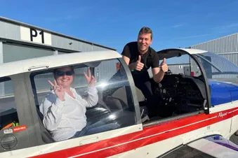 Rundflug über Potsdam, Berlin und den BER