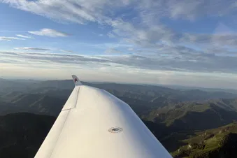 Erleben Sie die Magie der Alpen aus der Vogelperspektive 2P
