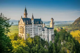 Burgen-Hopping: Schloss Neuschwanstein & Schloss Linderhof