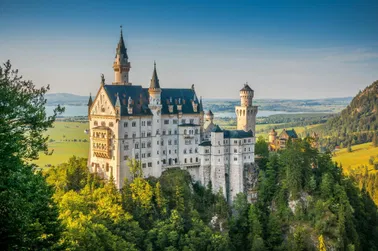 Burgen-Hopping: Schloss Neuschwanstein & Schloss Linderhof
