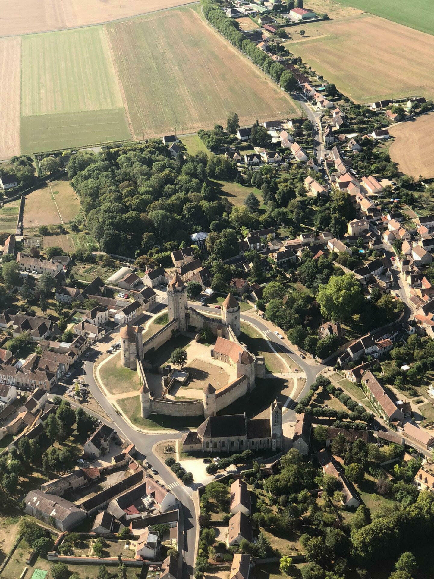 💸​Petit budget ?💸​ Petit vol depuis Lognes !🛫