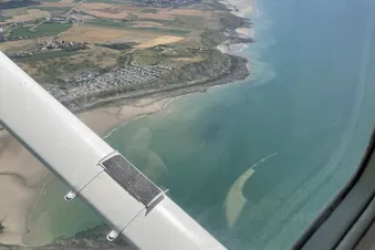 Venez découvrir les côtes du Nord depuis le ciel