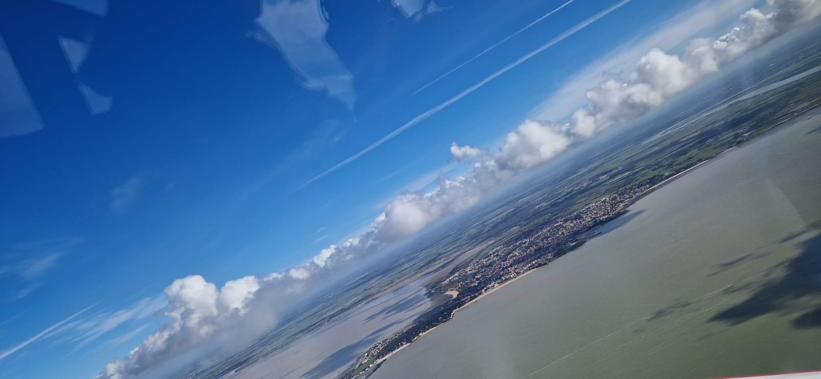 Baie du Mont-Saint-Michel en avion