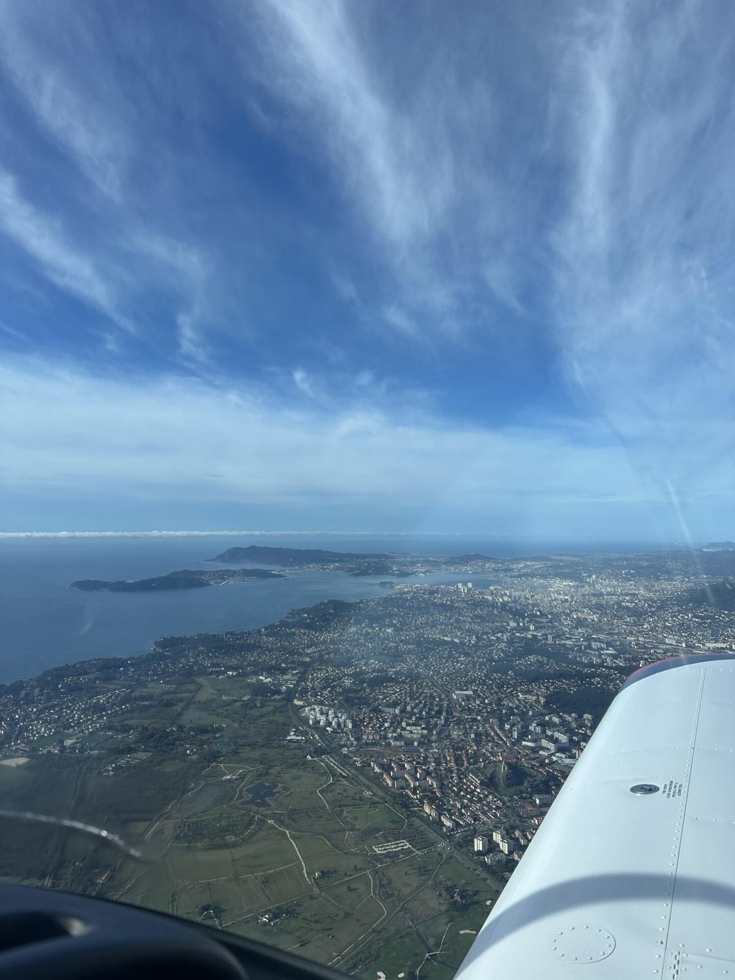 La côte d'Azur depuis Carqueiranne jusqu'à Saint Tropez