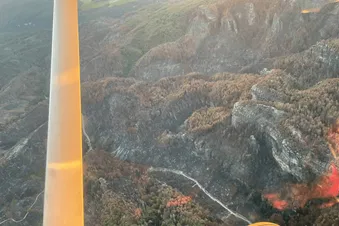 Flug über dem Nationalpark (Sächsische Schweiz) + Dresden