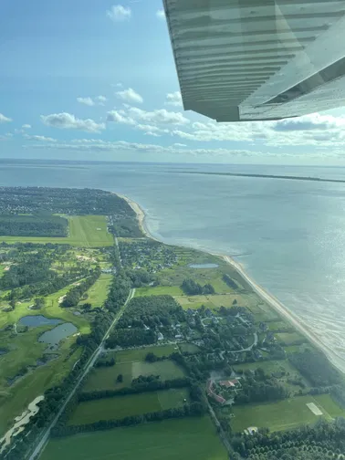 Moin Küste & Leuchttürme! – Rundflug in der Cessna