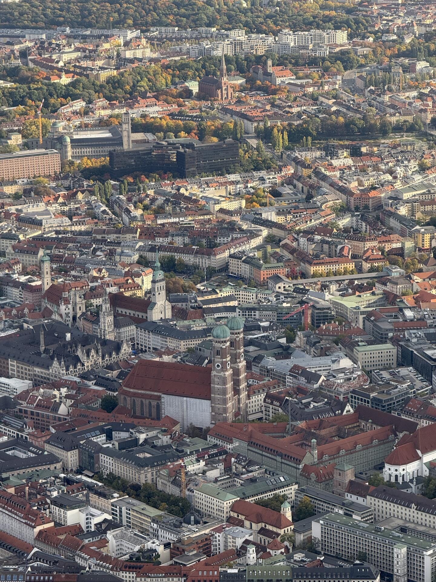 Großer Panoramaflug: Tegernsee, Starnberger See & München
