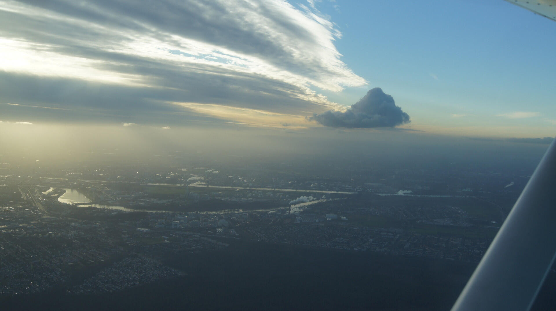 Erlebnisflug Odenwald, dem Main entlang bis nach Seligenst.