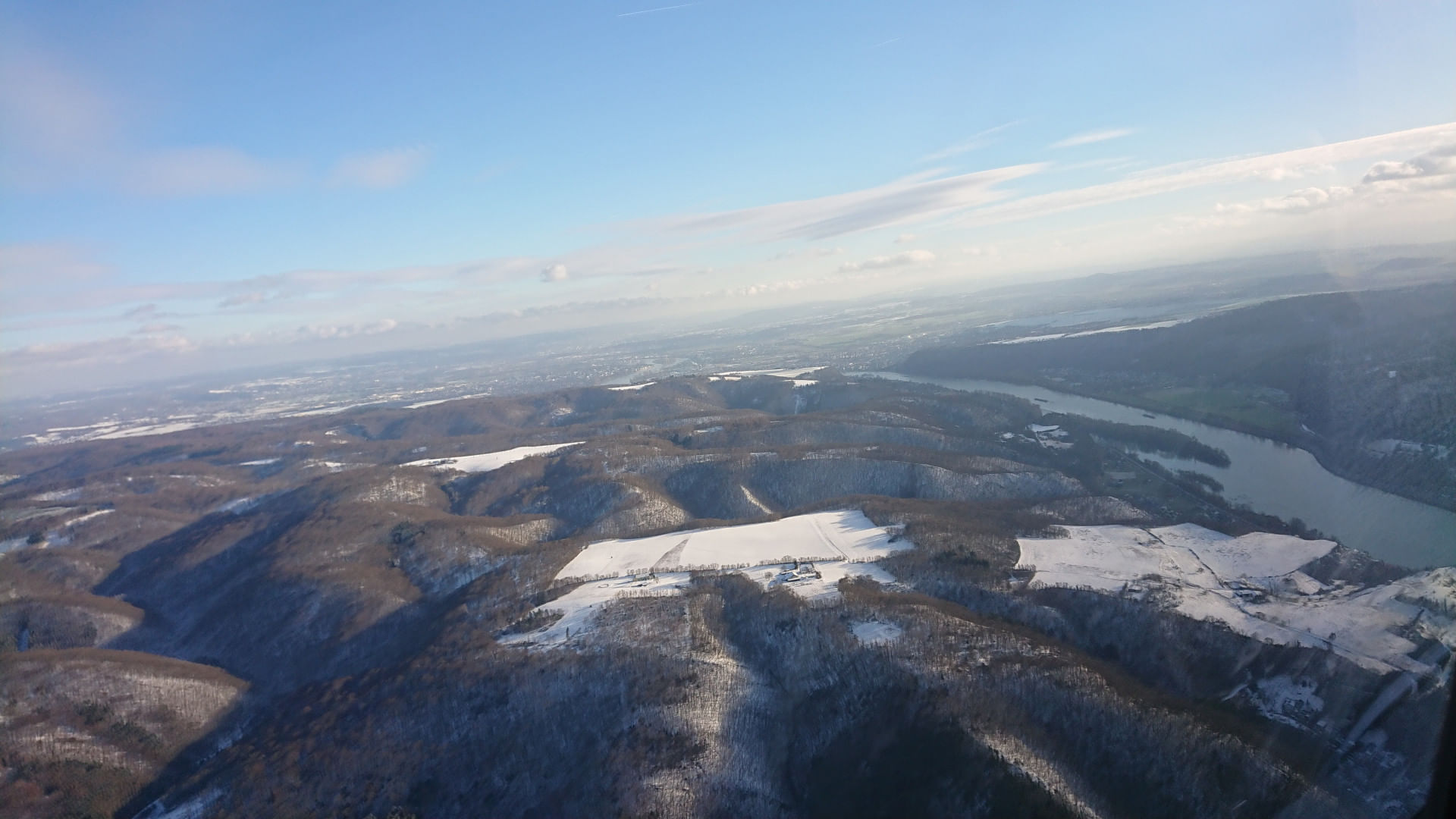 Entlang des Rheins Richtung Bonn