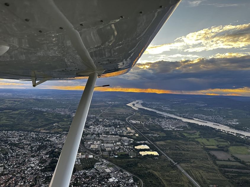 1h Rundflug nach deinen Wünschen!