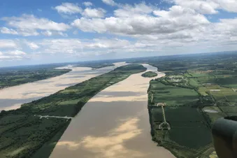Découverte des châteaux du Medoc en hélicoptère 🍷