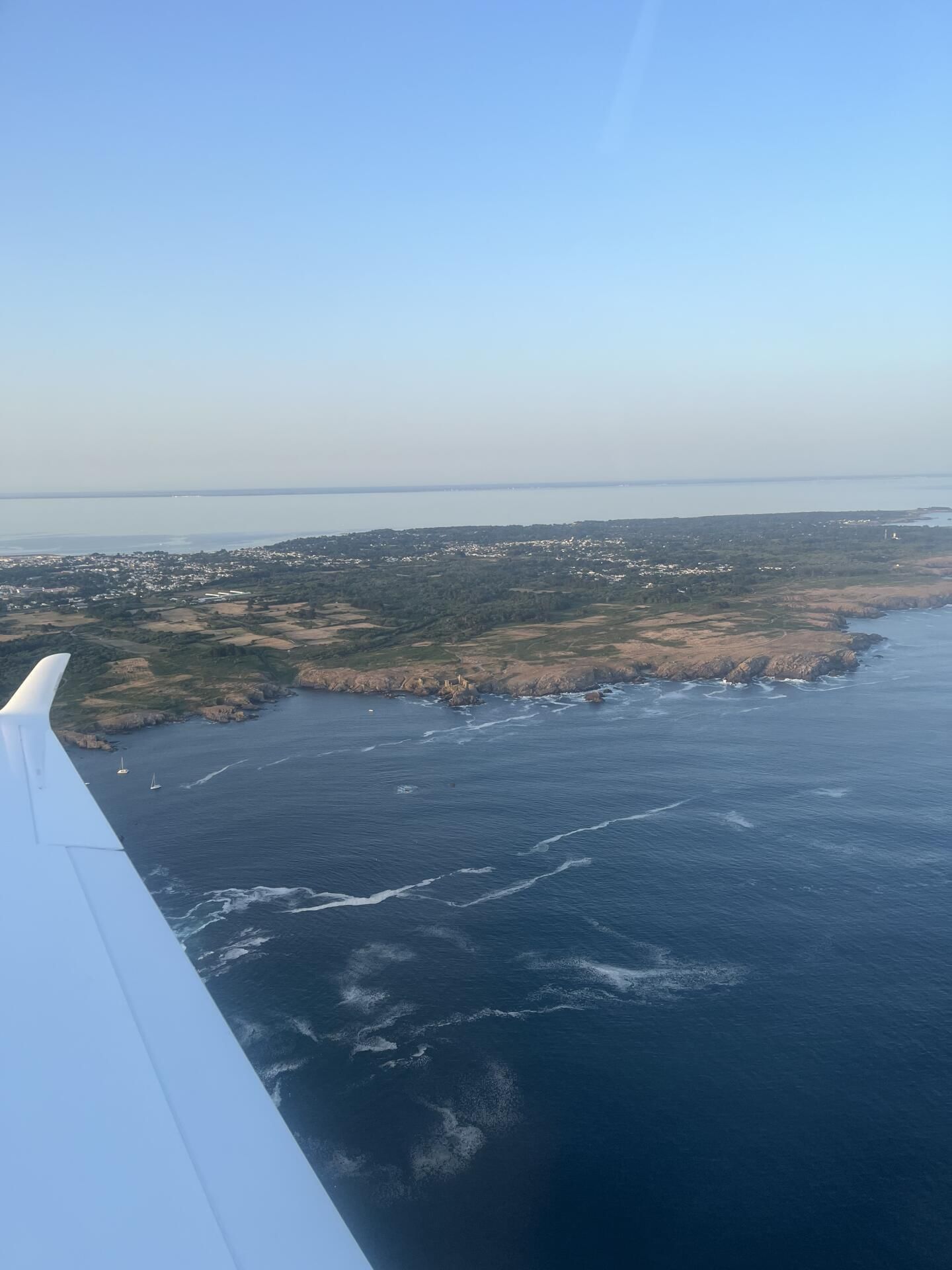 Yeu en or : tour de l'ile au coucher du soleil