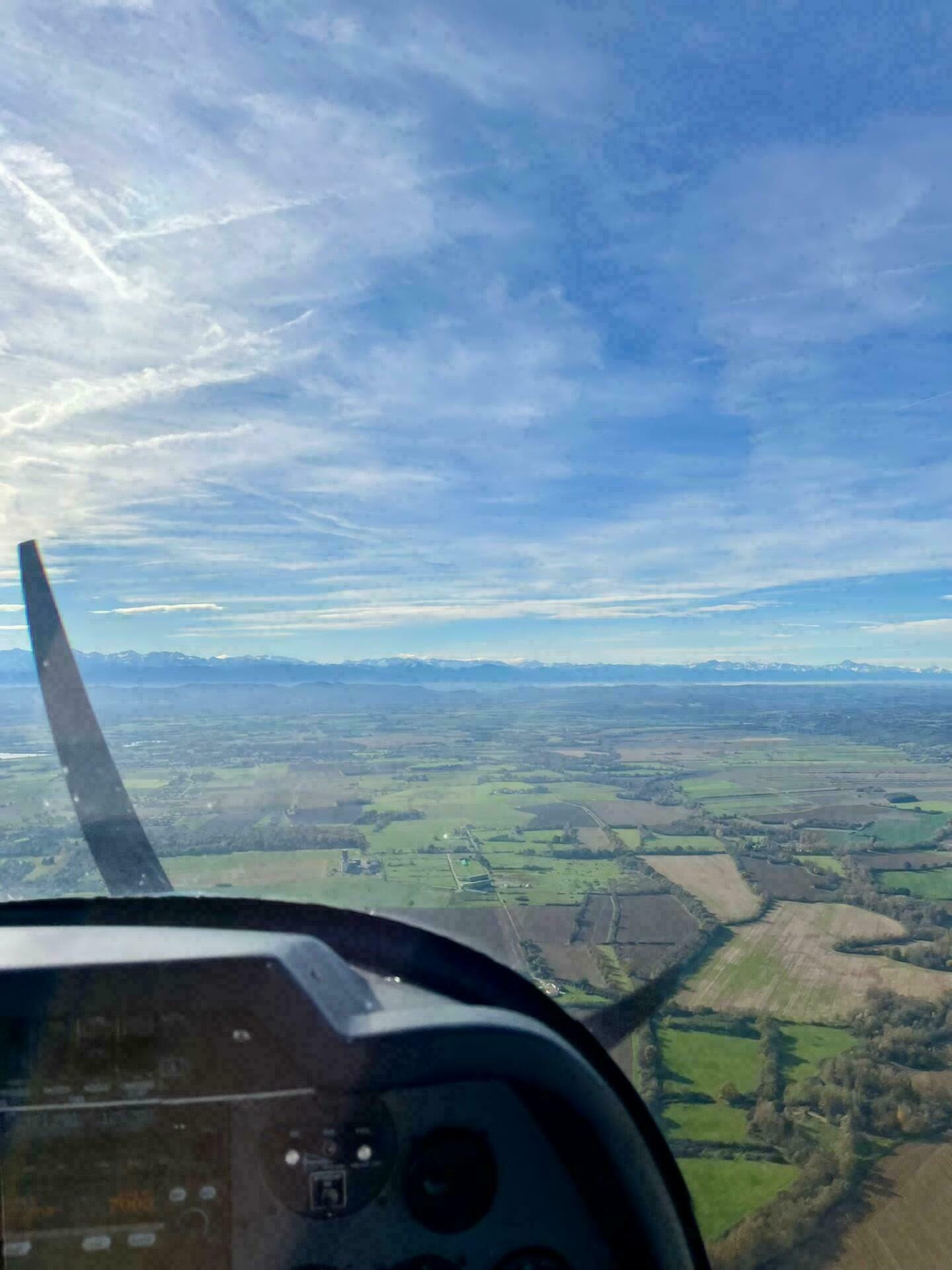 Envolez-vous pour une balade aérienne au sud de Muret