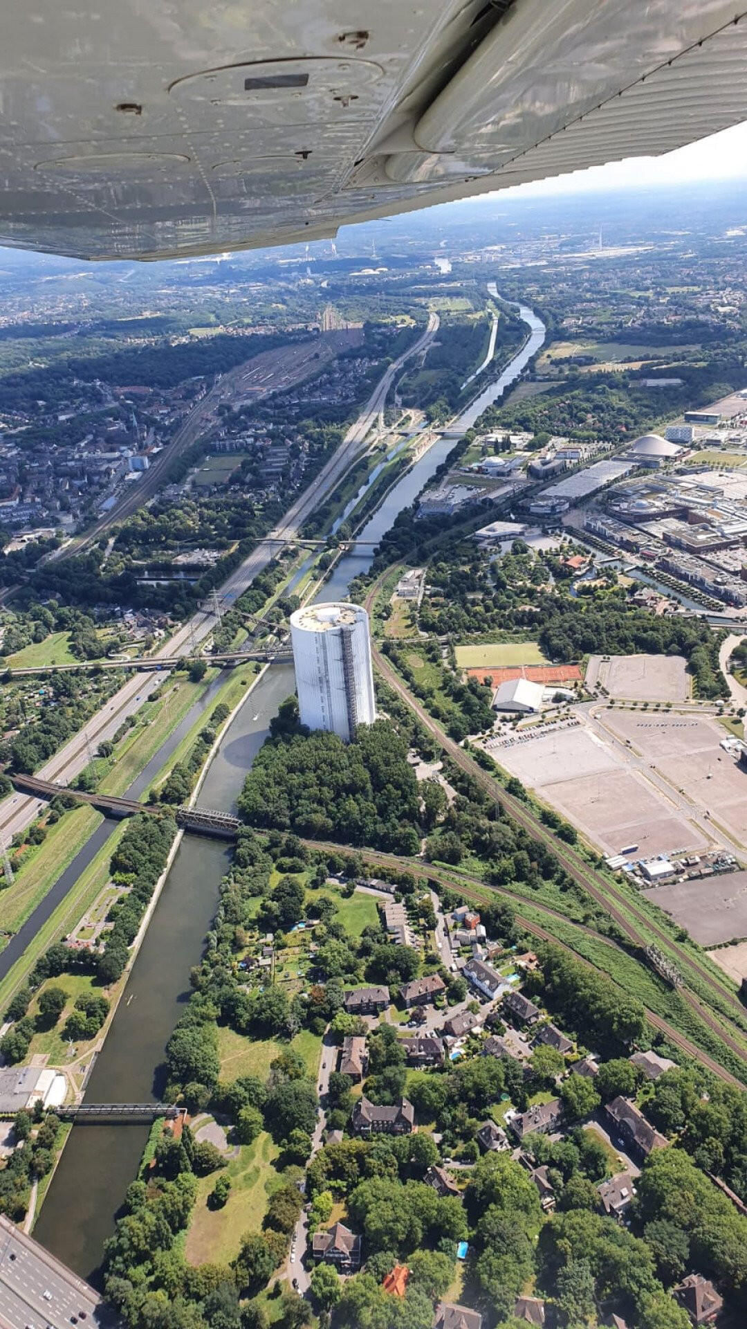 Movie Park / Centro / Schalke / Skihalle Bottrop (45 min)