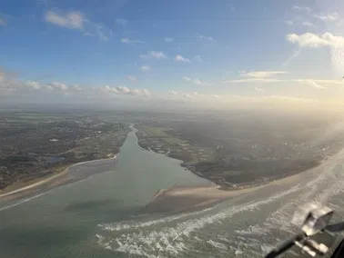 ✈️ Vol panoramique – Le tour des 3 Baies (45 minutes)